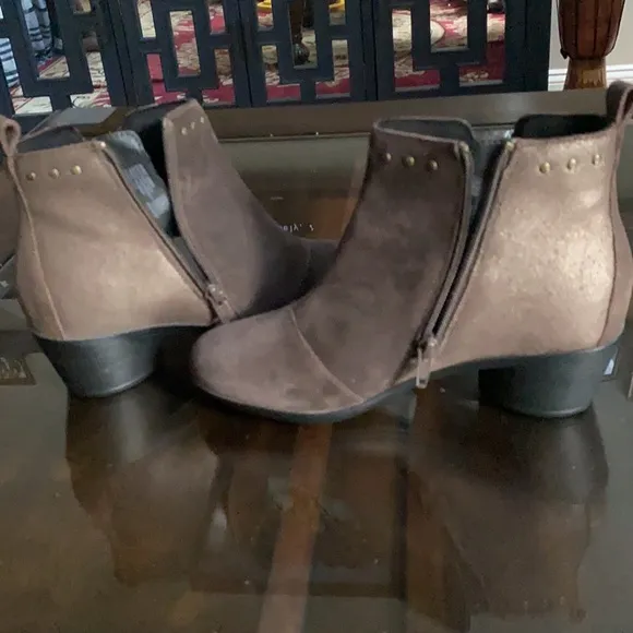 Romika Womens Daisy Ankle Boots Suede Studded.