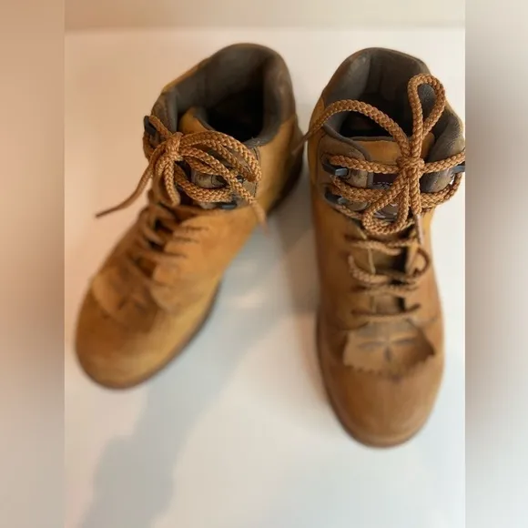Roper Footwear~Horseshoe Leather Kiltie Boots~Double Stitching~Lace-Up~Size 8