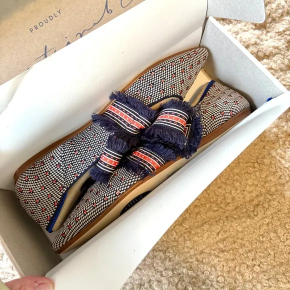 Rothy's Mary Jane Bow Coral Dot Pointed Toe Women's Size 9 Slip On NEW in Box