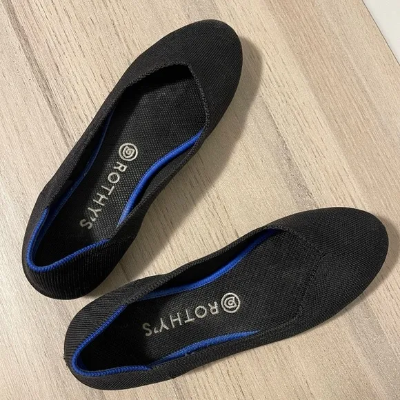 ROTHY’S | The Flat in Black size 9.5