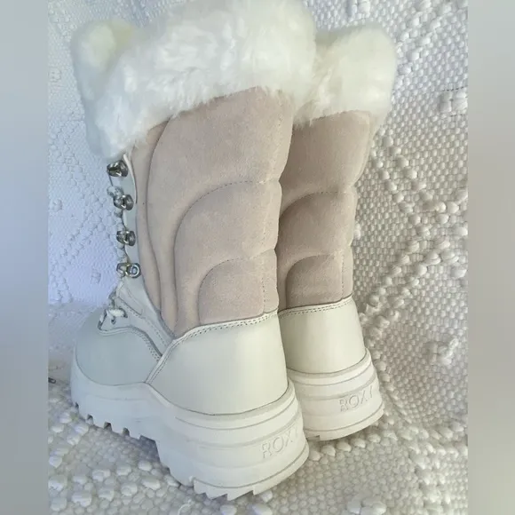 ROXY• “Kaori”•Winter White• Lace up•Leather &amp; Faux Fur•Boots•5.5•NWT!