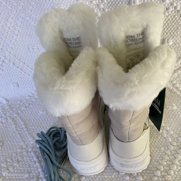 ROXY• “Kaori”•Winter White• Lace up•Leather &amp; Faux Fur•Boots•5.5•NWT!