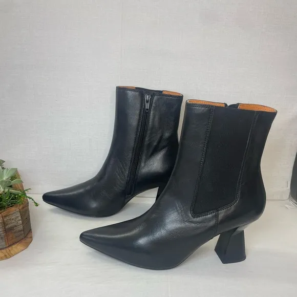 SAINT G ELLIANA BLACK LEATHER SCULPTED HEEL INSIDE ZIP‎ BOOTS Ankle 9