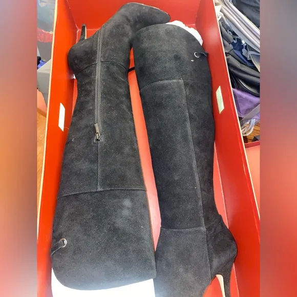 SAKS Fifth Avenue RED SR-RENEE Black Cow Split Suede High Heel Boots US Size 9