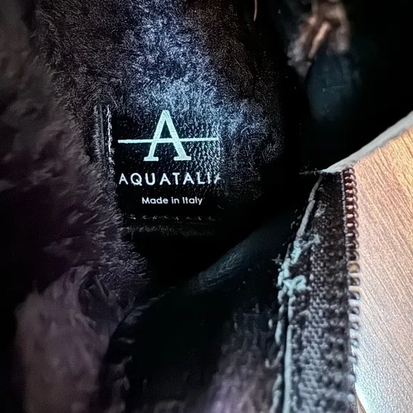 🌿SALE🌿AQUATALIA Cate Preppy Black Leather Boots Hidden Wedge Lined Italy 7M
