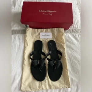 Salvatore Ferragamo “Bali” Bow Sandals - Size 8 - Made in Italy