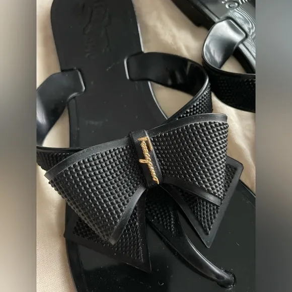 Salvatore Ferragamo “Bali” Bow Sandals - Size 8 - Made in Italy