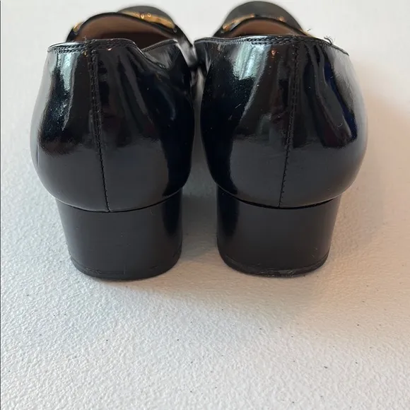 Salvatore Ferragamo Black Patent Leather Loafers with Gold Accent Size 7 A3