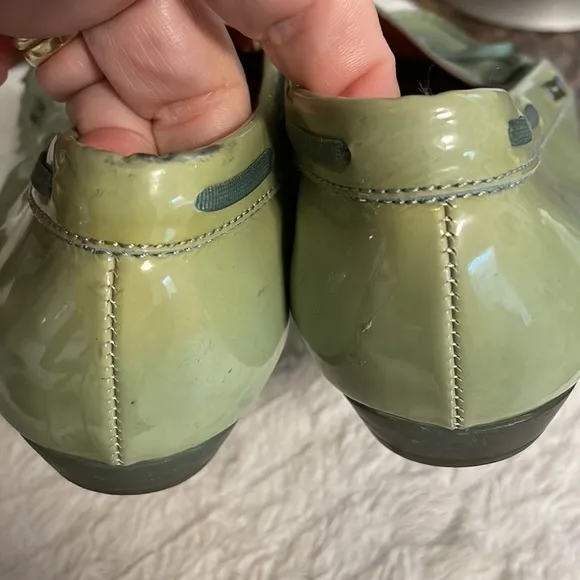Salvatore Ferragamo Pistachio Green Patten Leather Pointed Toe Bow Loafers