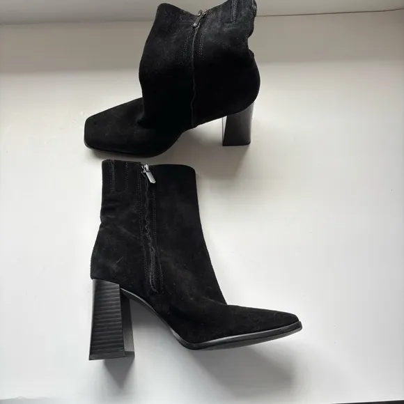 Sam Edelman IVETTE ANKLE BOOTIE Suede Black Sz 6