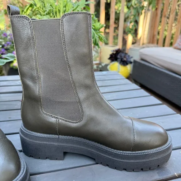 SAM EDELMAN NWOT Genuine leather Wellington Alpine Green Chelsea Boots 8.5