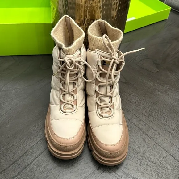 Sam Edelman Tabitha Puffer Lace Up Boot Moonbeam