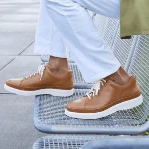 SAMUEL HUBBARD FAST Tan leather walking shoes Size 7.5 Wide