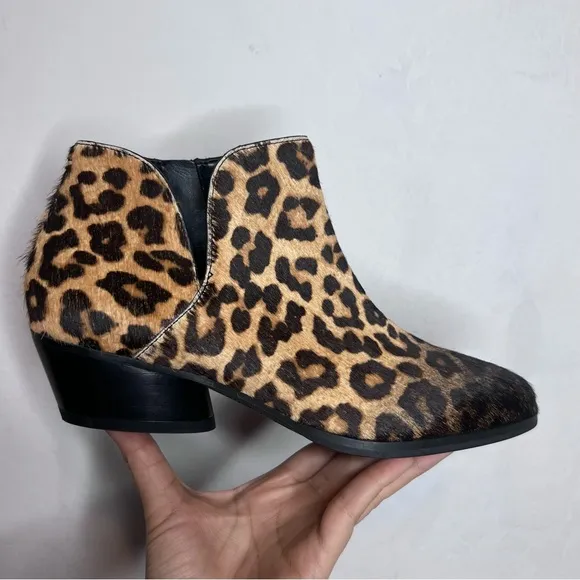 SARTO by Franco Sarto ‘Shellson2’ Leopard Ankle Boots. Size 6.5