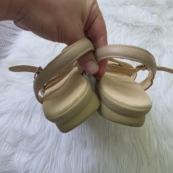 SAS $150 Huarache Quarter Strap Beige Sandals Size 11W