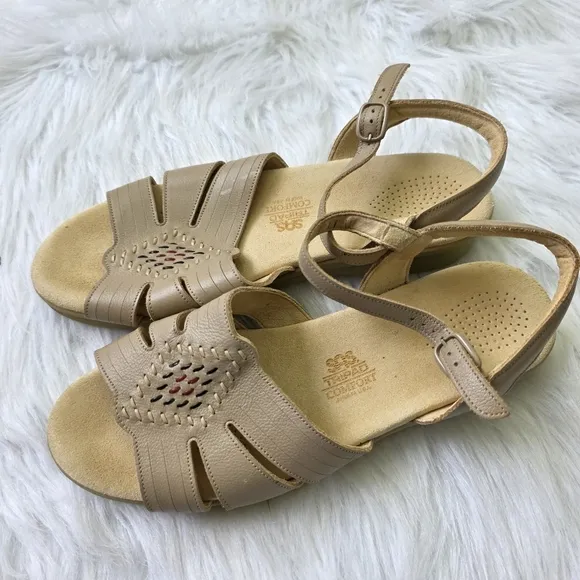 SAS $150 Huarache Quarter Strap Beige Sandals Size 11W