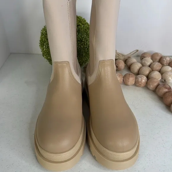 SCOTCH &amp; SODA Made In Portugal Leather High Top Chelsea Boots Light sand 41/8.5