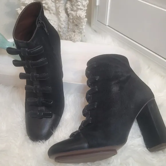 SEE BY CHLOE GISEL LEATHER BOW DETAIL HIGH HEEL ANKLE ROUND TOE BOOTS WO…