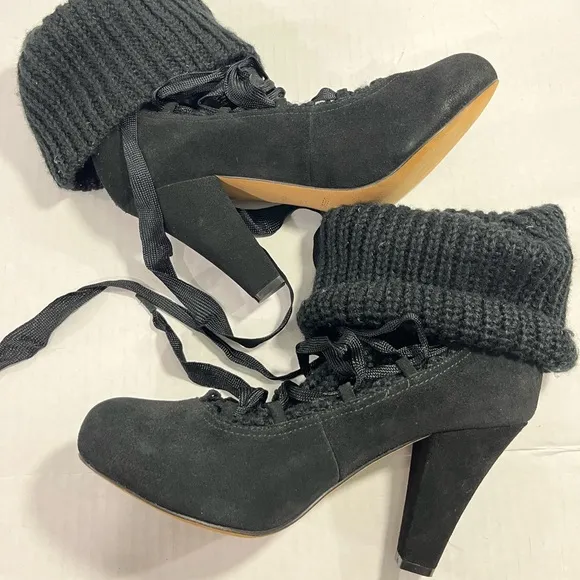 SEE BY CHLOE SUEDE AND KNIT LACE UP ANKLE BOOTS