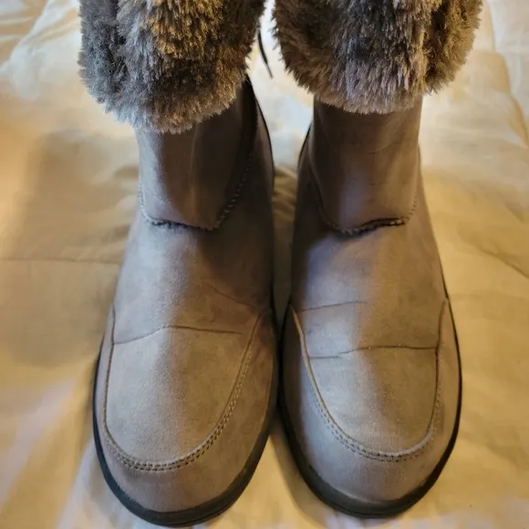 Seven dials women's faux Fur Cuffed Allie Suede gray Boots size 10