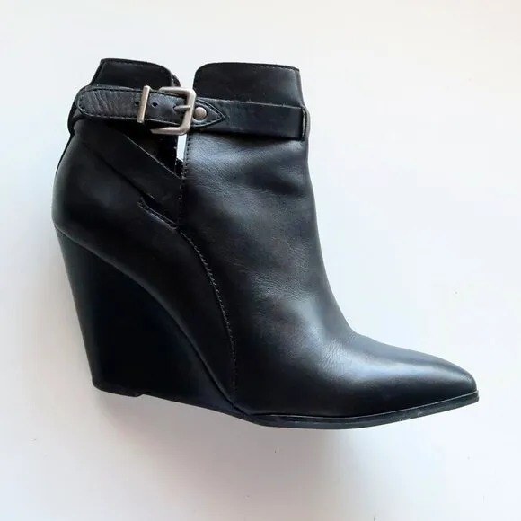 Seychelles Anthropologie Black Leather Pointy Toe Wedge Heel Ankle Boots Booties