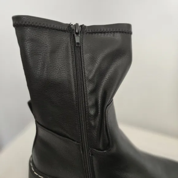 SINCERELY JULES BLACK COMBAT BOOTS FAUX LEATHER ZIPPER WOMENS NWT (8.5)