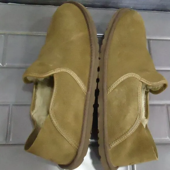 SIZE 10. Ugg Cooke suede slipper loafers shoes.