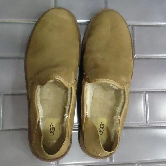 SIZE 10. Ugg Cooke suede slipper loafers shoes.