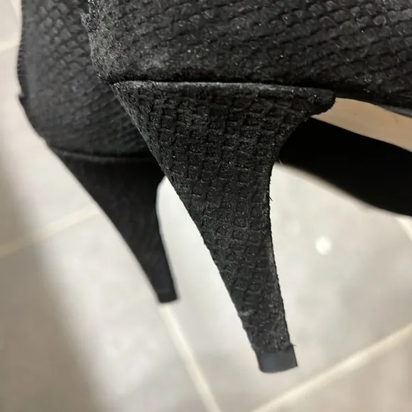 Size 8.5 Free People Willa Women's Ankle Black Suede Leather Snake Skin Booties