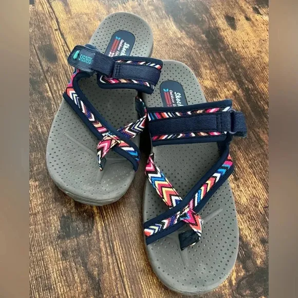 SKECHERS | ladies REGGAE - ZIG SWAG sandals. Size: 8