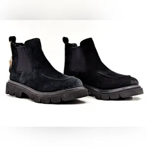 Sofft Women Samira Black Distressed SuedeChelsea Lug Ankle Boots Size 8 NWOB