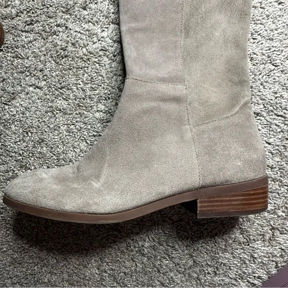 Sole Society Calypso Knee High Suede Gray Boots 10 Riding over the knee pull on