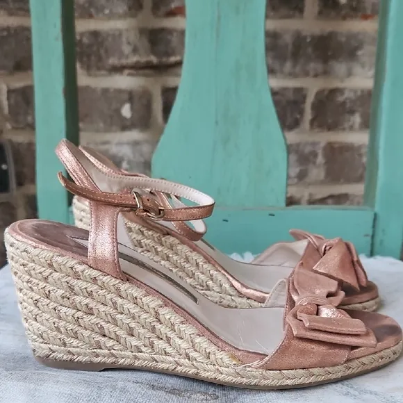 Sophie Webster Bonnie Women's Rose Gold Wedge Sandals