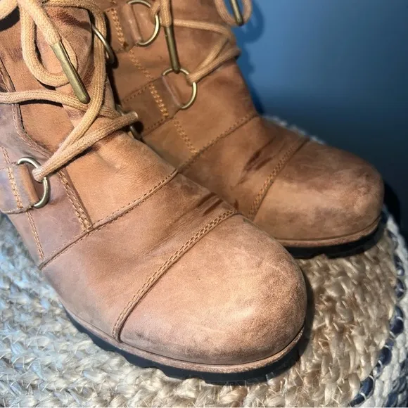 Sorel Addington Holiday Waterproof Boots