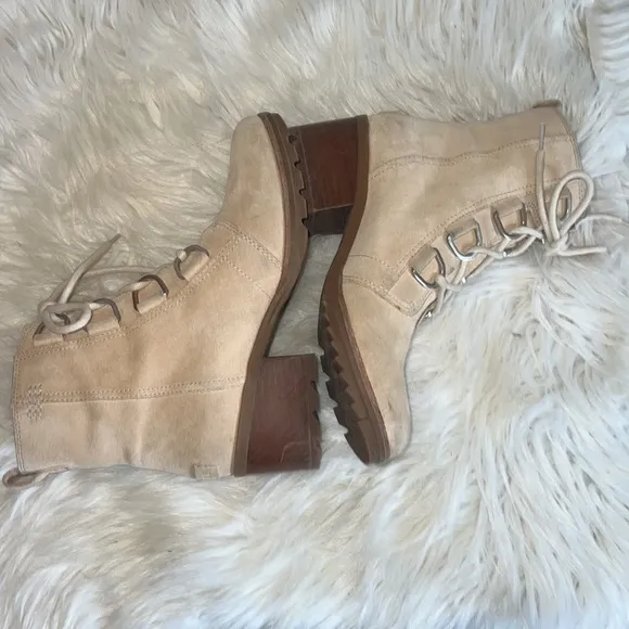 Sorel Cate Beige Suede Lace Boots Sz-8