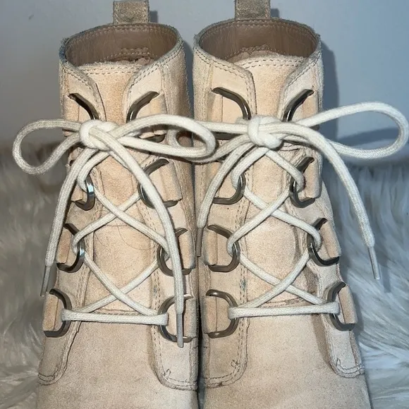 Sorel Cate Beige Suede Lace Boots Sz-8