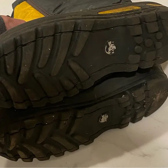 Sorel Flurry Snow Boots Black Yellow Kids 5 Outdoor Waterproof Winter
