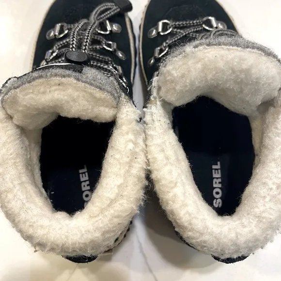Sorel girls out and about sz 1 euc