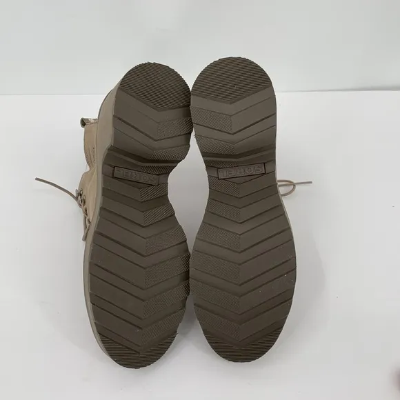 Sorel Hi-line lug boots suede leather waterproof chunky platform Taupe new 7.5