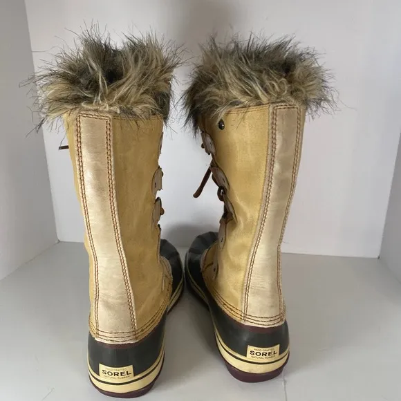 Sorel Joan of Arctic Boots Sz 11 Suede Faux Fur Lined Tan Fur-Lined Winter