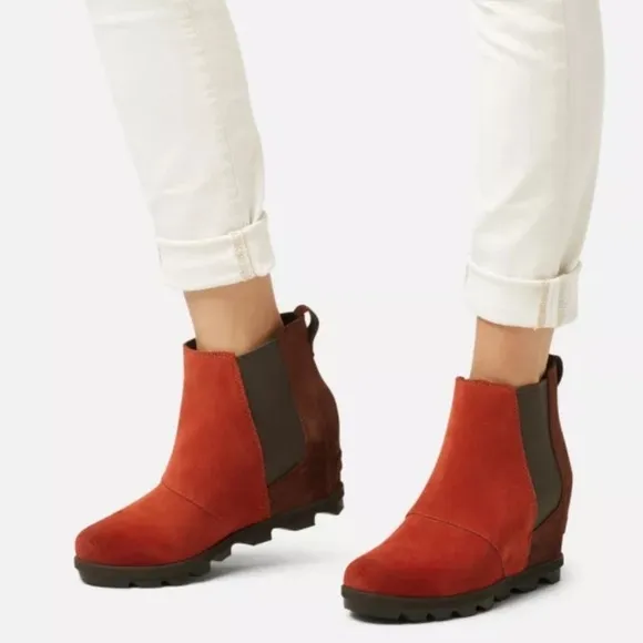 Sorel Joan of Arctic Chelsea II Boot Suede Ankle Boots Rust and Brown Size 9