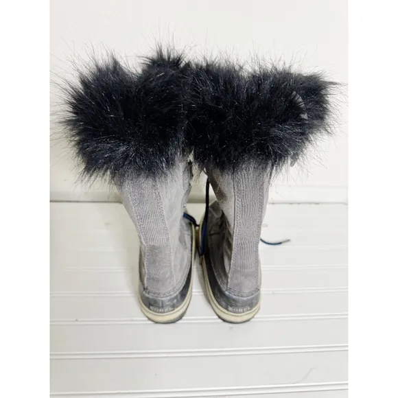 Sorel Joan of Arctic Gray water Proof Snow Boots 8