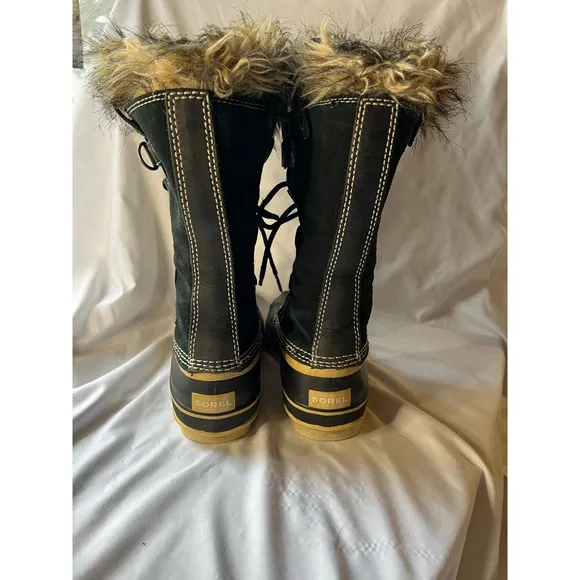 Sorel, Joan of Arctic, Women’s‎ Snow Boots. Black leather and faux fur. Size 7