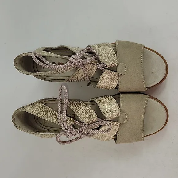 Sorel Joanie II Lace Wedge Women's Sandals