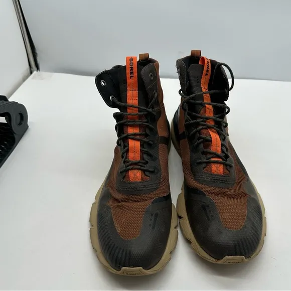Sorel Kinetic Rush Mid Mens 12 Hiking Boots Shoes Sneaker Ankle Waterproof