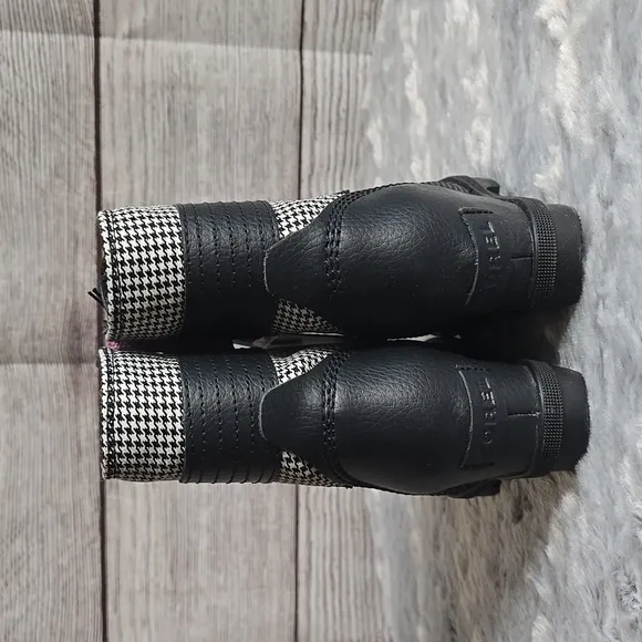 Sorel Lexie Wedgie Black/White Waterproof Winter Boots, Little Girls Size 1, NWT