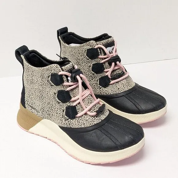 Sorel Out N About Classic Waterproof Boots, Black/Chalk, Big Kids 4
