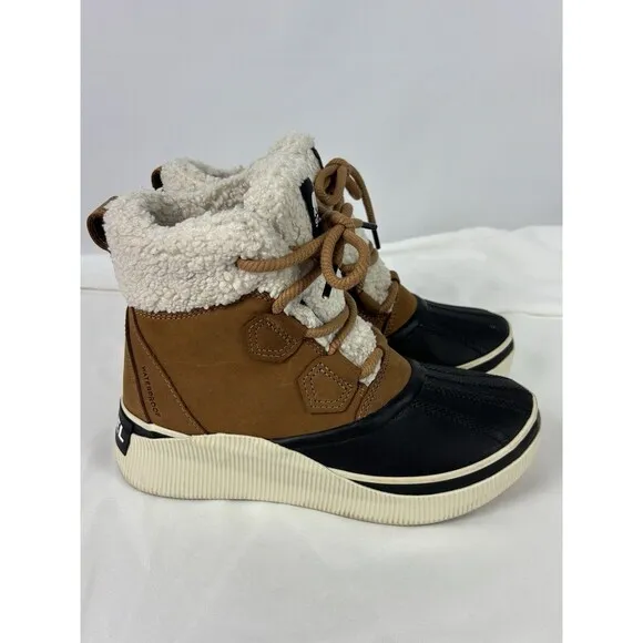 Sorel Out N About III Classic Winter Duck Boots Tan Suede Black Rubber 6.5
