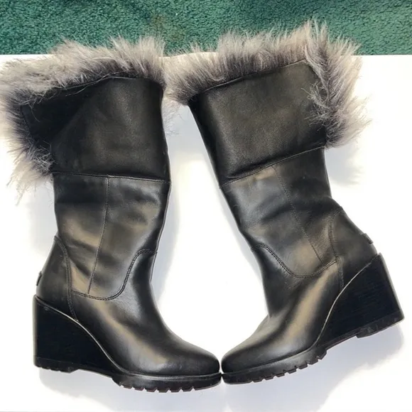 Sorel Park City Short Fold Over Faux Fur Wedge Boots Black Women’s Size 7 NWOB