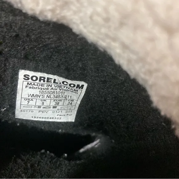 Sorel Size 7 Carnival Winter Boots Lace Up Black White Faux Fur